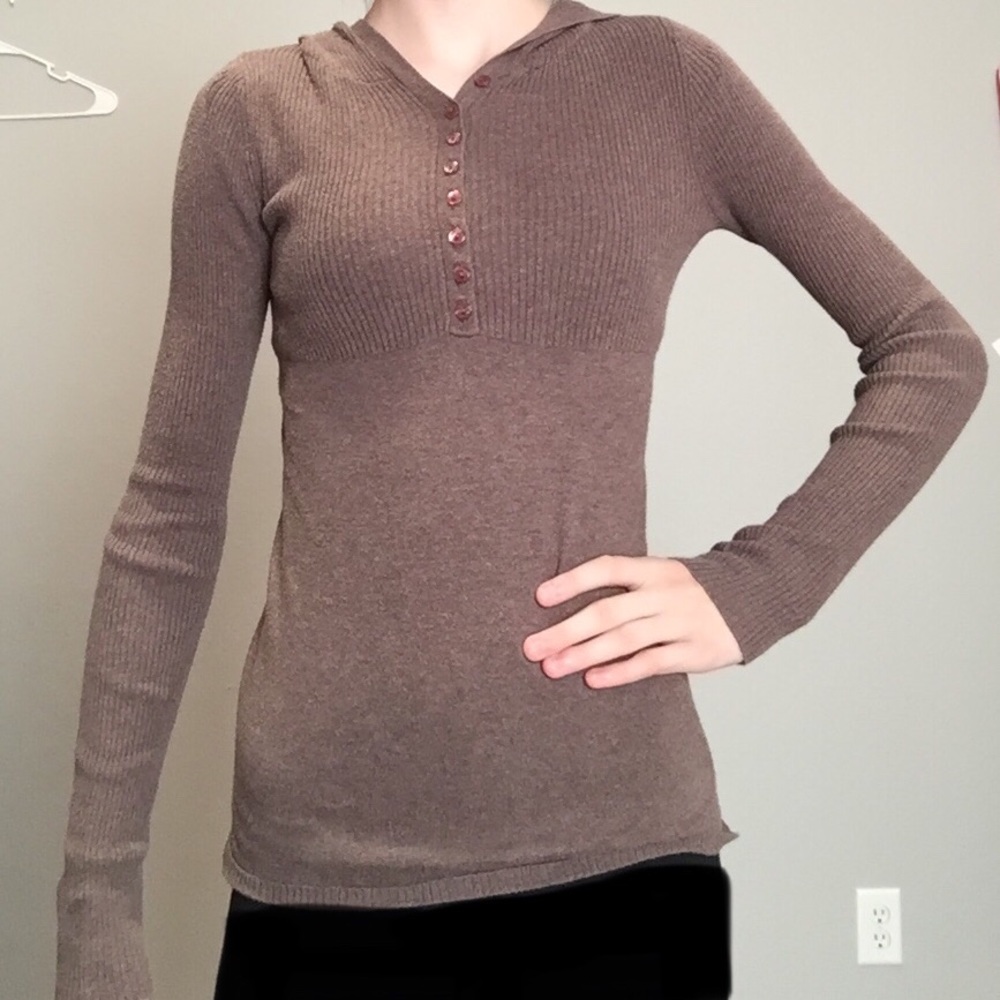 Aeropostale brown sweater size small